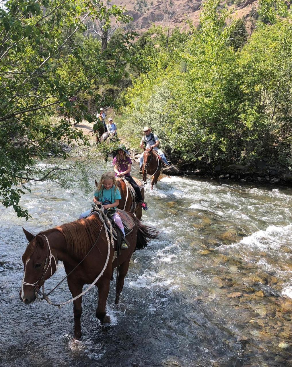 Bill Cody Ranch Hotel Bagian luar foto