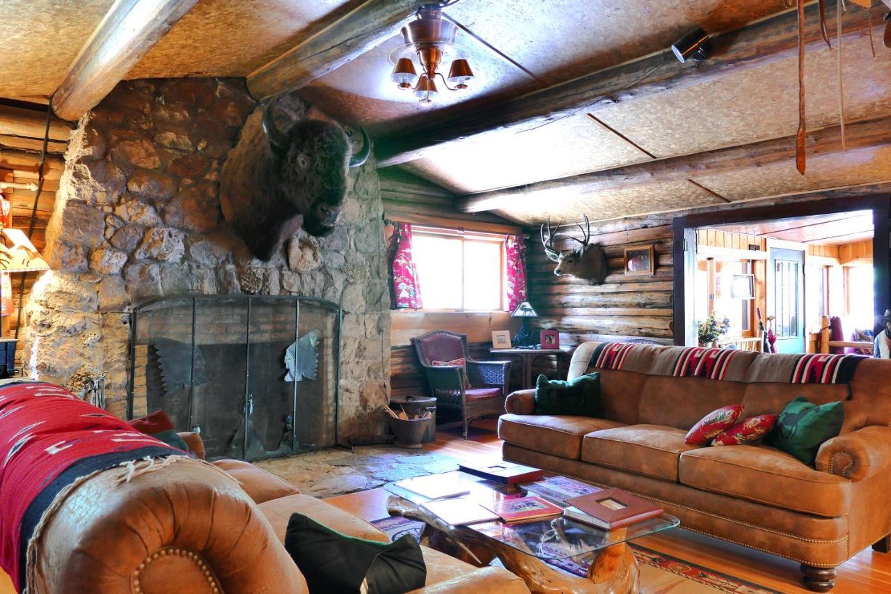 Bill Cody Ranch Hotel Bagian luar foto