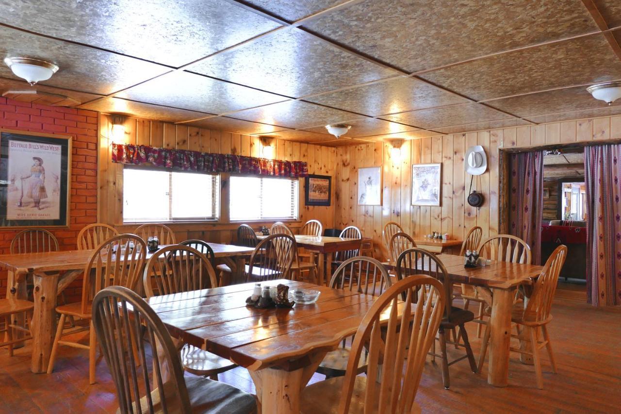 Bill Cody Ranch Hotel Bagian luar foto