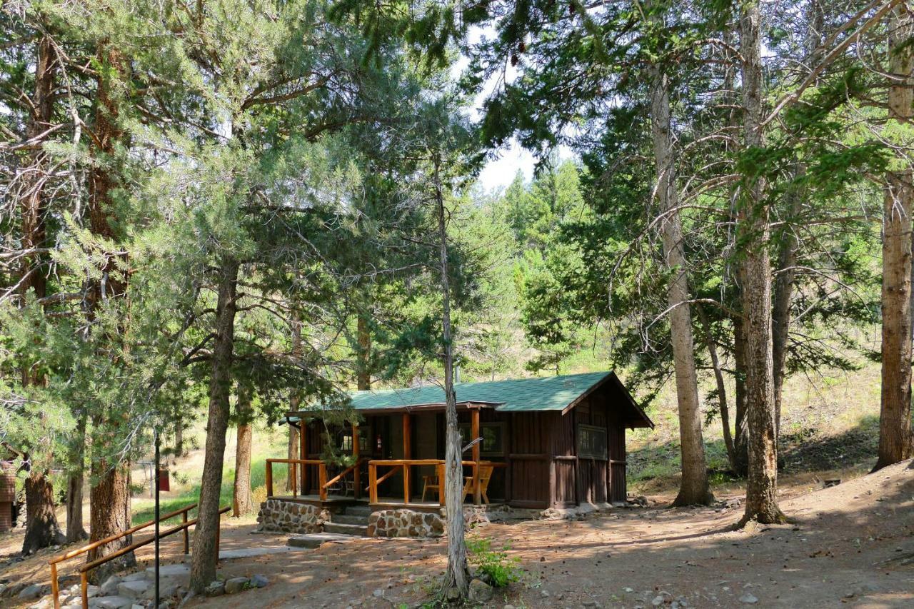 Bill Cody Ranch Hotel Bagian luar foto