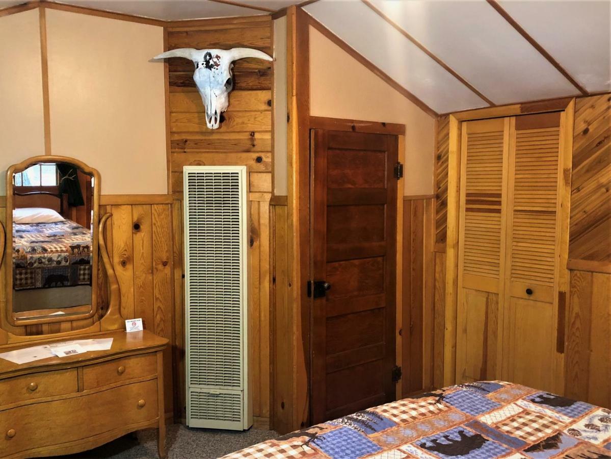 Bill Cody Ranch Hotel Bagian luar foto